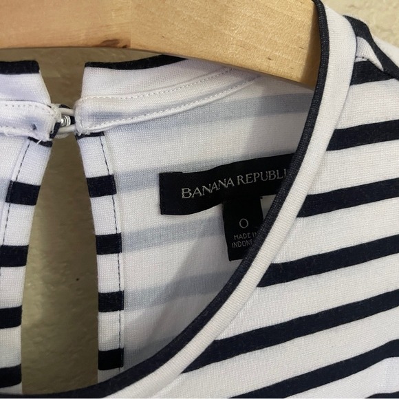 Banana Republic Striped Sleeveless Cropped Wide Leg Jumpsuit Size 0 - Picture 2 of 7